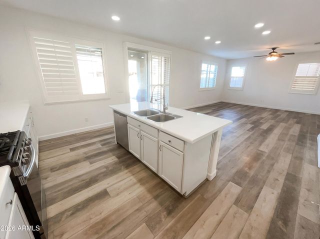 3940 E BLUE SPRUCE Lane, Gilbert, AZ 85298