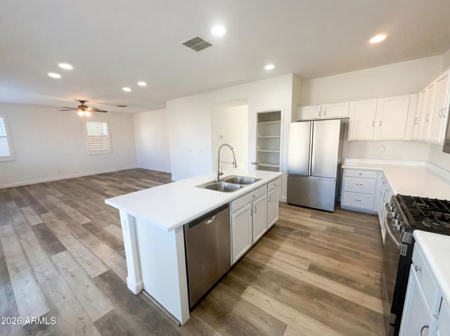 3940 E BLUE SPRUCE Lane, Gilbert, AZ 85298