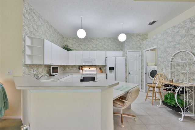 2429 NEW HAVEN CIRCLE, Sun City Center, FL 33573
