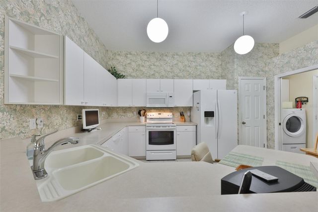 2429 NEW HAVEN CIRCLE, Sun City Center, FL 33573