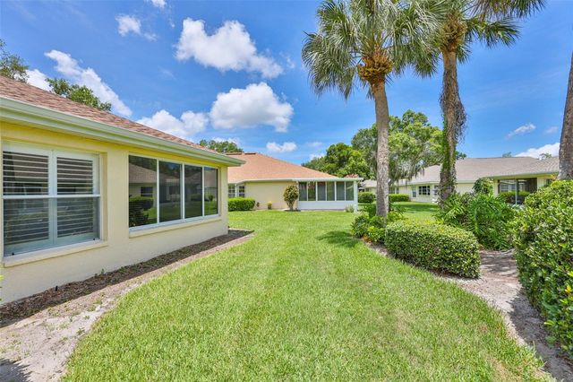 2429 NEW HAVEN CIRCLE, Sun City Center, FL 33573