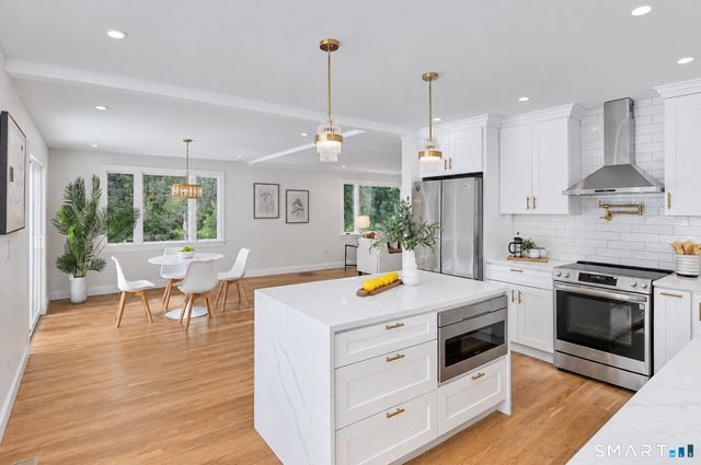 34 Rimmon Road, Woodbridge, CT 06525