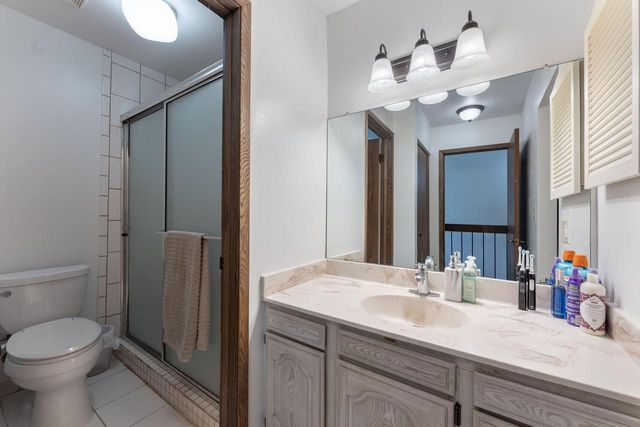 2544 Parnell AVENUE, Milwaukee, WI 53221