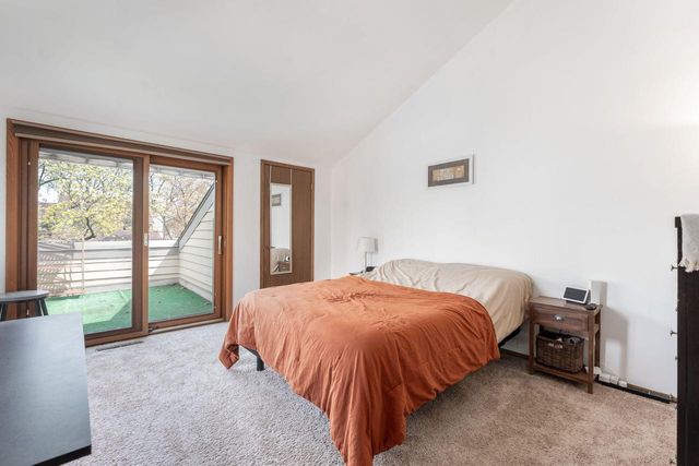 2544 Parnell AVENUE, Milwaukee, WI 53221