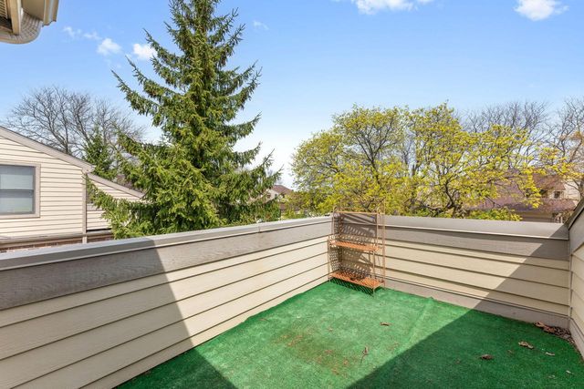 2544 Parnell AVENUE, Milwaukee, WI 53221
