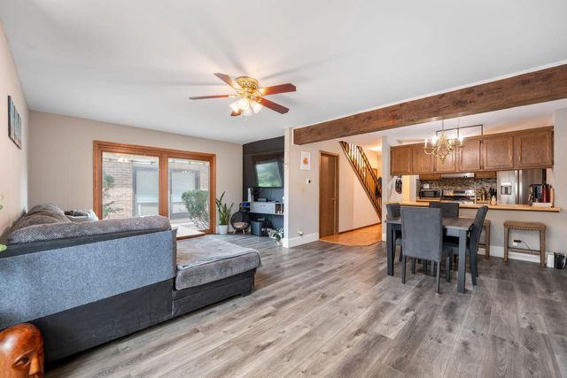 2544 Parnell AVENUE, Milwaukee, WI 53221