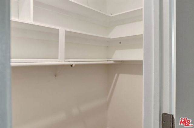 2700 E Cahuenga Boulevard 1301, Los Angeles, CA 90068