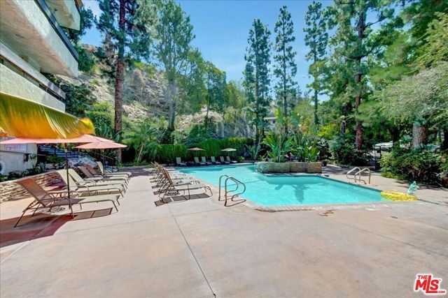 2700 E Cahuenga Boulevard 1301, Los Angeles, CA 90068