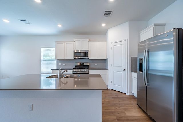 10217 Prague CT, Austin, TX 78747