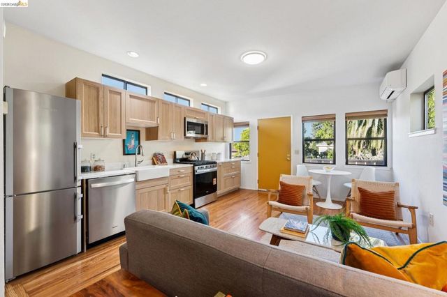 2112 Mckinley Ave D, Berkeley, CA 94703