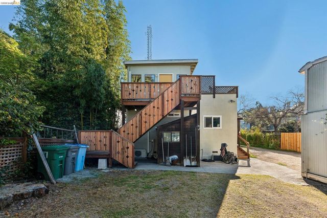 2112 Mckinley Ave D, Berkeley, CA 94703