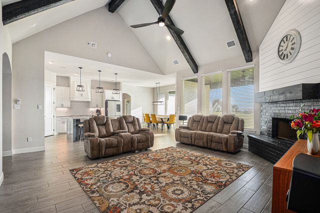 252 Harvard Lane, Springtown, TX 76082