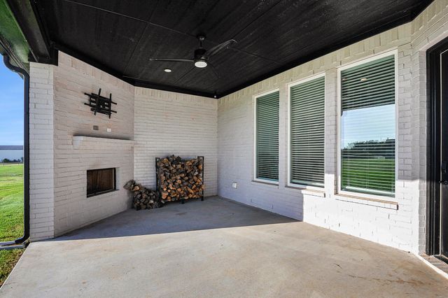 252 Harvard Lane, Springtown, TX 76082