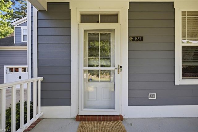 1853 Rockwood DR, Chesapeake, VA 23323