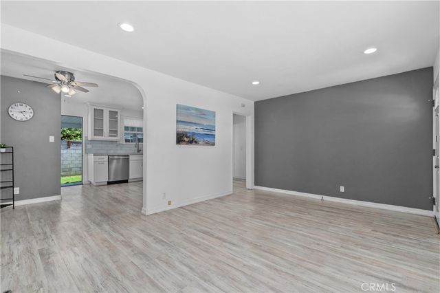 320 E 44th, Long Beach, CA 90807