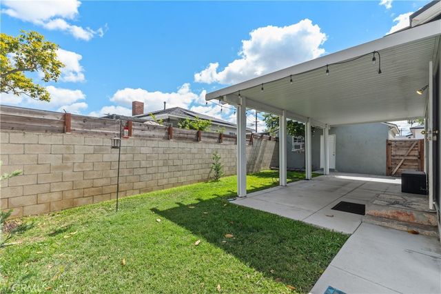 320 E 44th, Long Beach, CA 90807