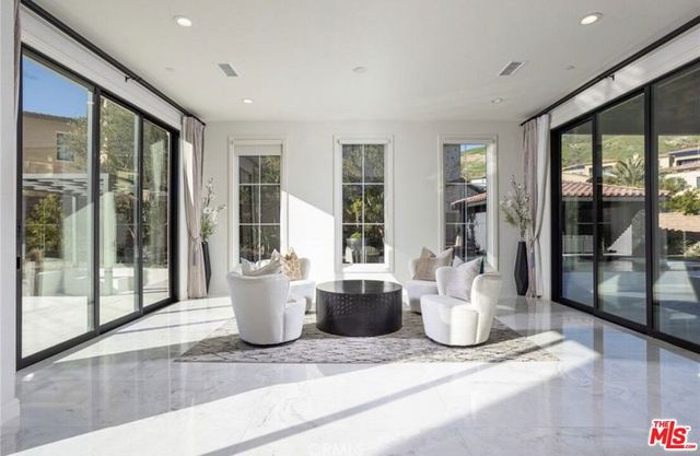 119 Lanzon, Irvine, CA 92602