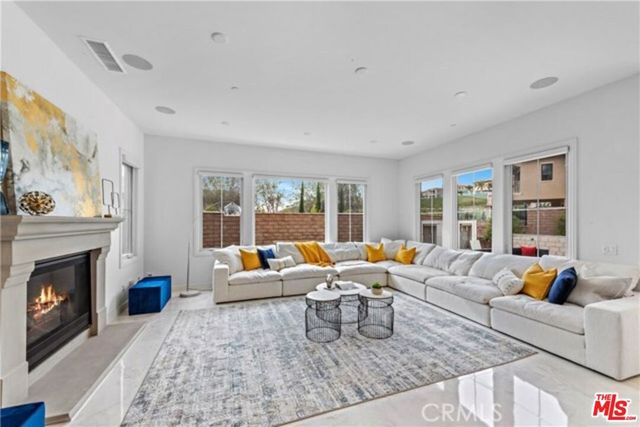 119 Lanzon, Irvine, CA 92602