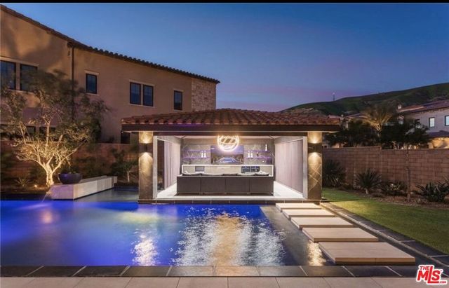 119 Lanzon, Irvine, CA 92602