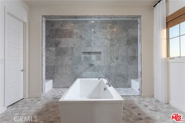 119 Lanzon, Irvine, CA 92602