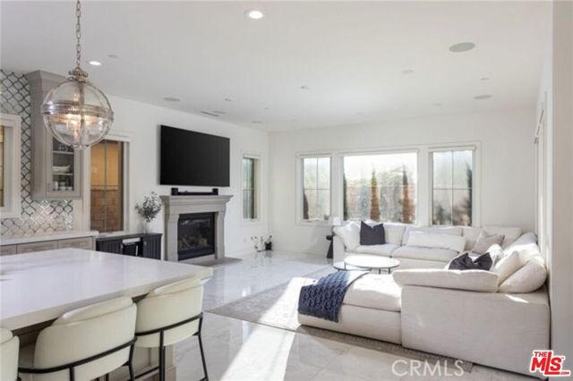 119 Lanzon, Irvine, CA 92602