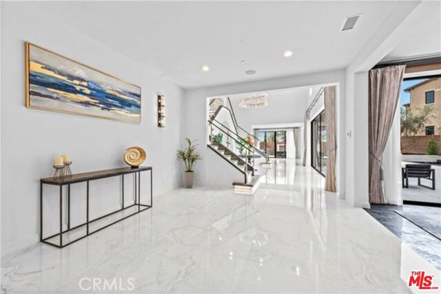 119 Lanzon, Irvine, CA 92602