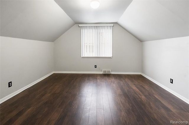 29510 John J Street, Roseville, MI 48066