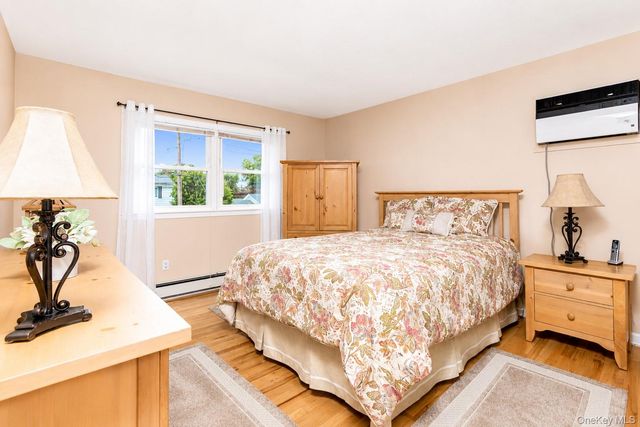 1453 10th Street, West Babylon, NY 11704