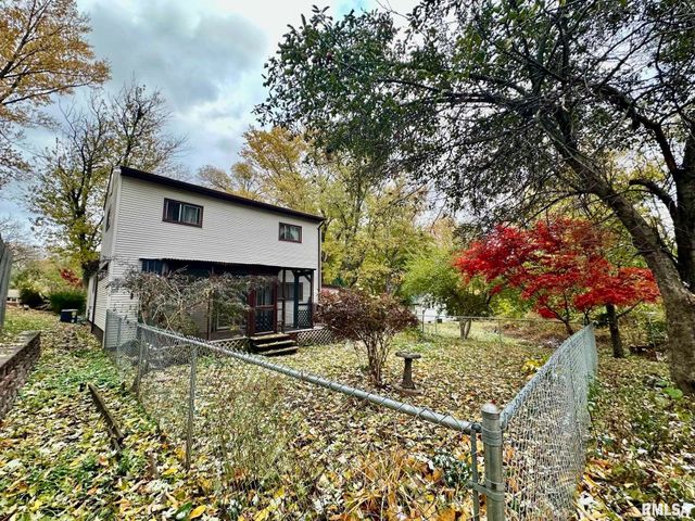 325 LAWNDALE Avenue, Creve Coeur, IL 61610