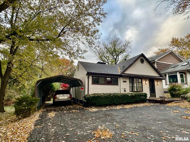 325 LAWNDALE Avenue, Creve Coeur, IL 61610