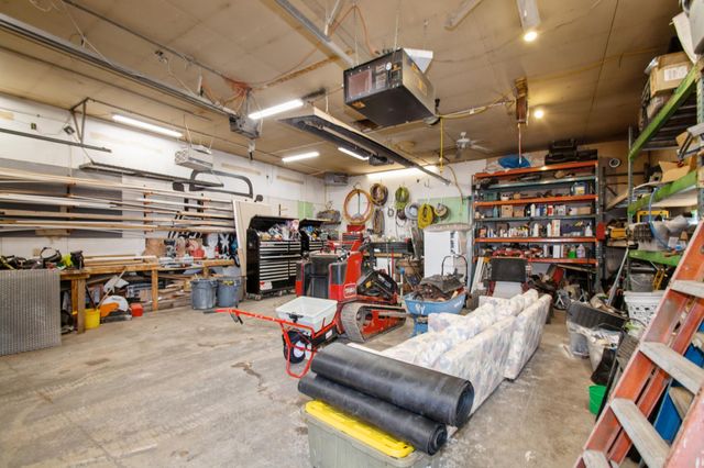 25565 Smithtown Road, Excelsior, MN 55331