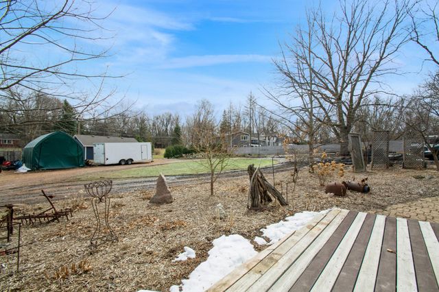 25565 Smithtown Road, Excelsior, MN 55331