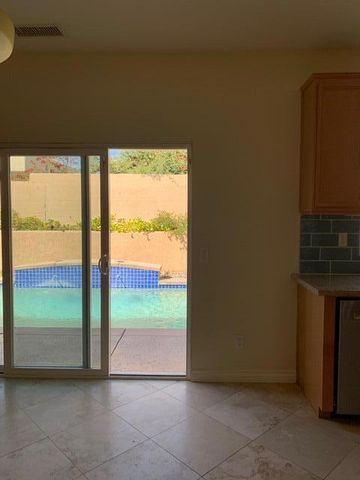 104 Shoreline Drive, Rancho Mirage, CA 92270