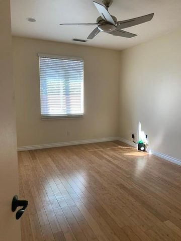 104 Shoreline Drive, Rancho Mirage, CA 92270