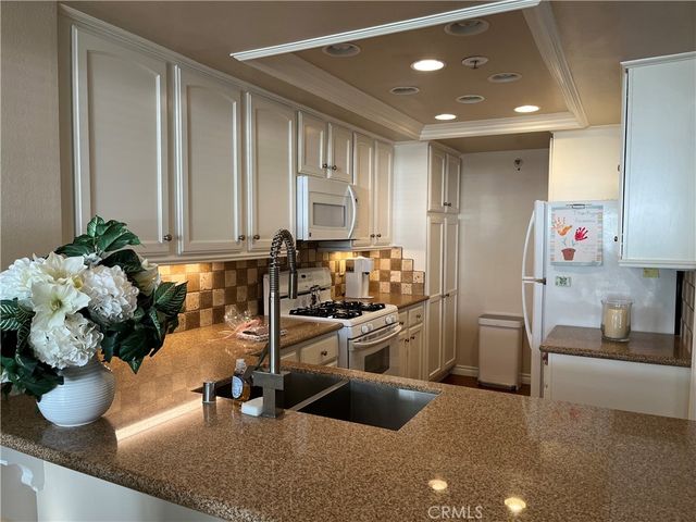 280 Cagney Lane 115, Newport Beach, CA 92663