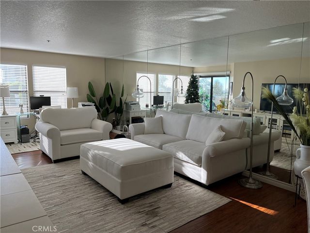 280 Cagney Lane 115, Newport Beach, CA 92663