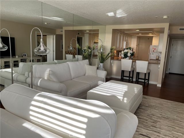 280 Cagney Lane 115, Newport Beach, CA 92663