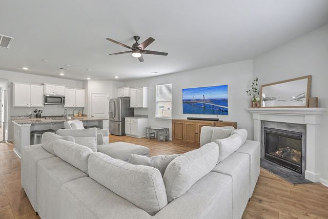 1062 Wading Point Boulevard, Huger, SC 29450