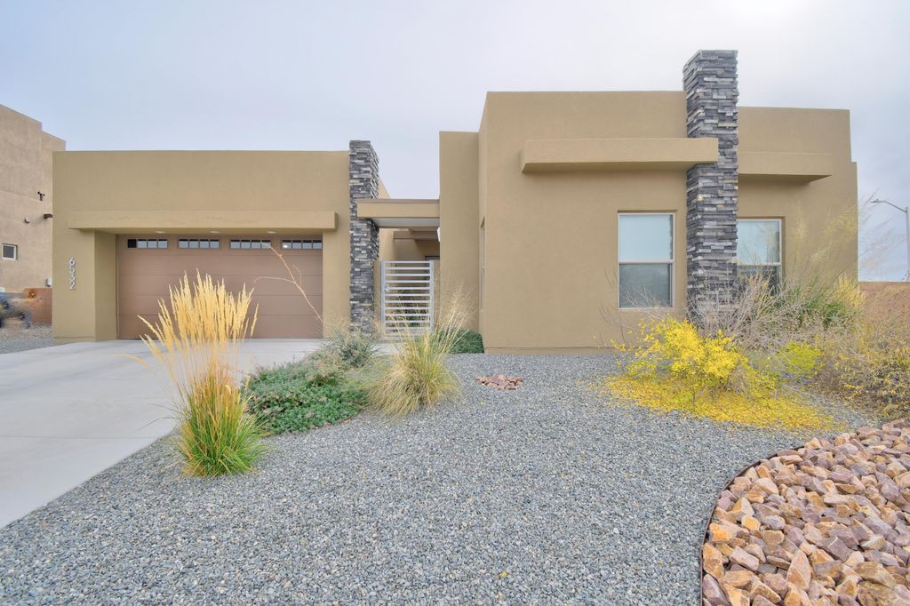6532 N Metz Road NW, Albuquerque, NM 87120