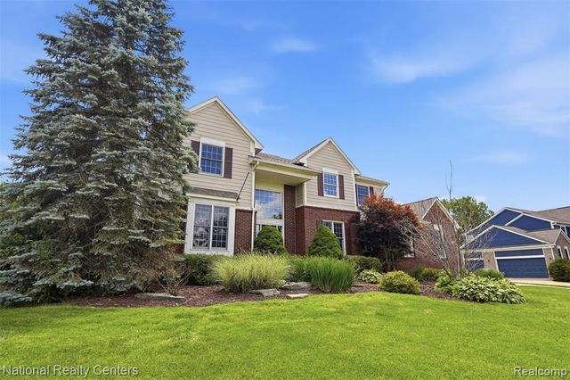 23431 Winged Foot Way, South Lyon, MI 48178