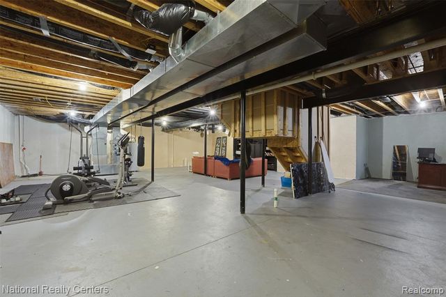 23431 Winged Foot Way, South Lyon, MI 48178