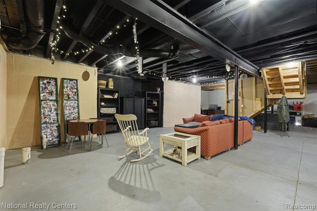 23431 Winged Foot Way, South Lyon, MI 48178