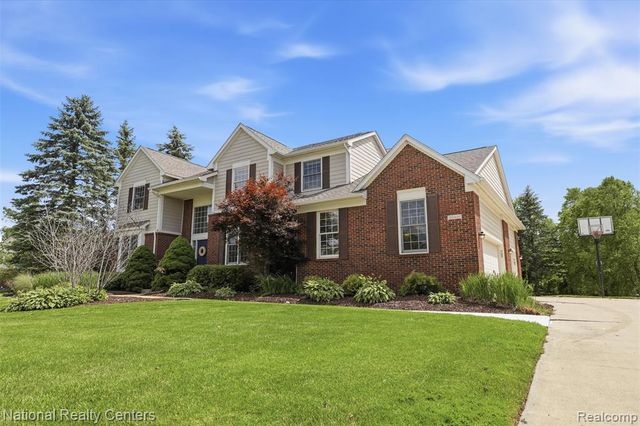23431 Winged Foot Way, South Lyon, MI 48178