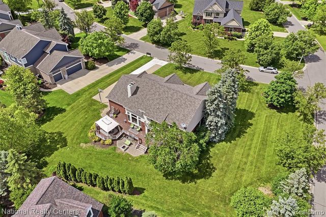 23431 Winged Foot Way, South Lyon, MI 48178