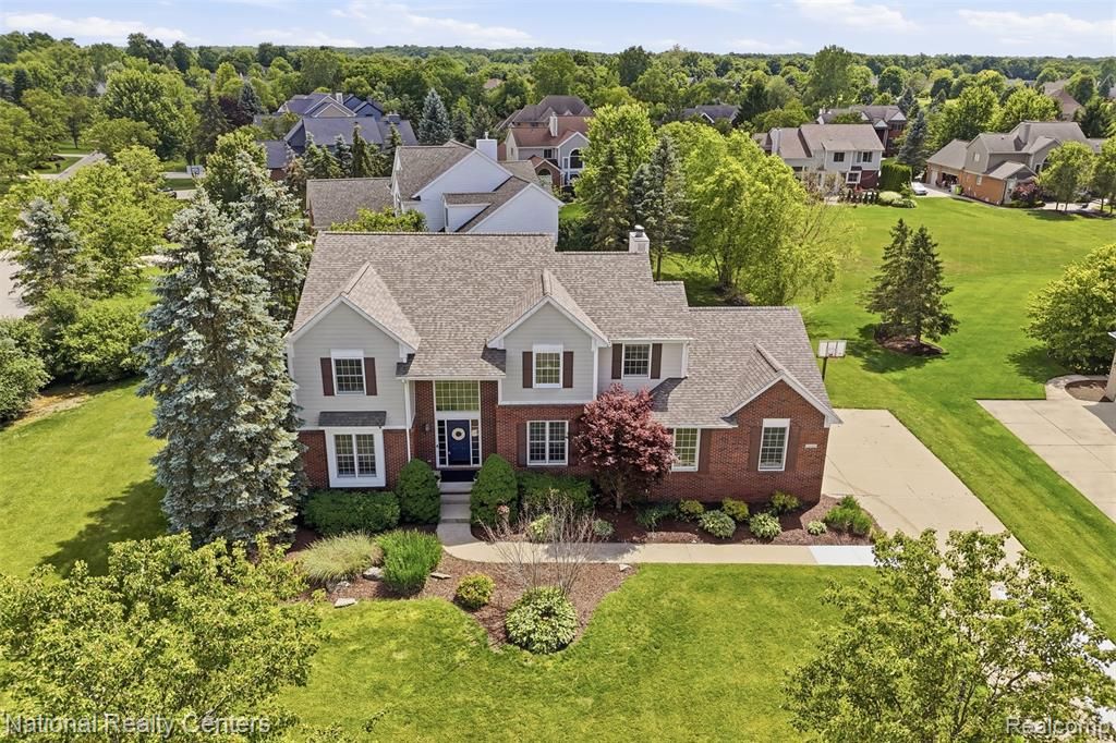 23431 Winged Foot Way, South Lyon, MI 48178