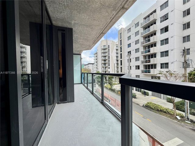 201 SW 17th Rd 304, Miami, FL 33129