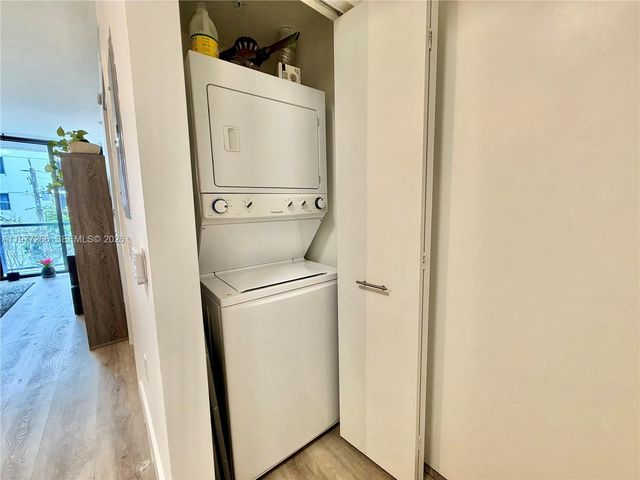 201 SW 17th Rd 304, Miami, FL 33129