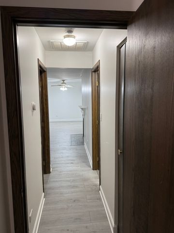 7040 REMINGTON Court 204, Woodridge, IL 60517