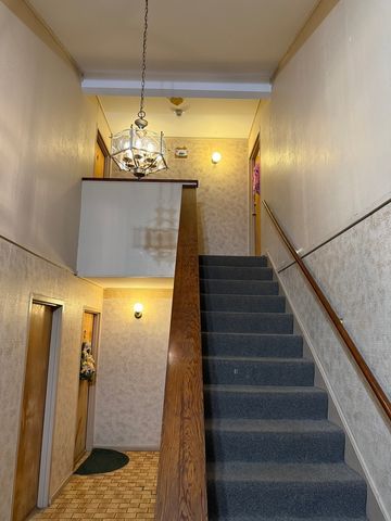 7040 REMINGTON Court 204, Woodridge, IL 60517