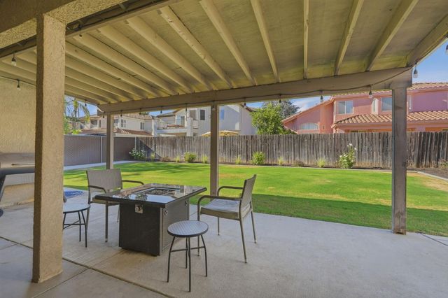 5806 W El Paso, Fresno, CA 93722